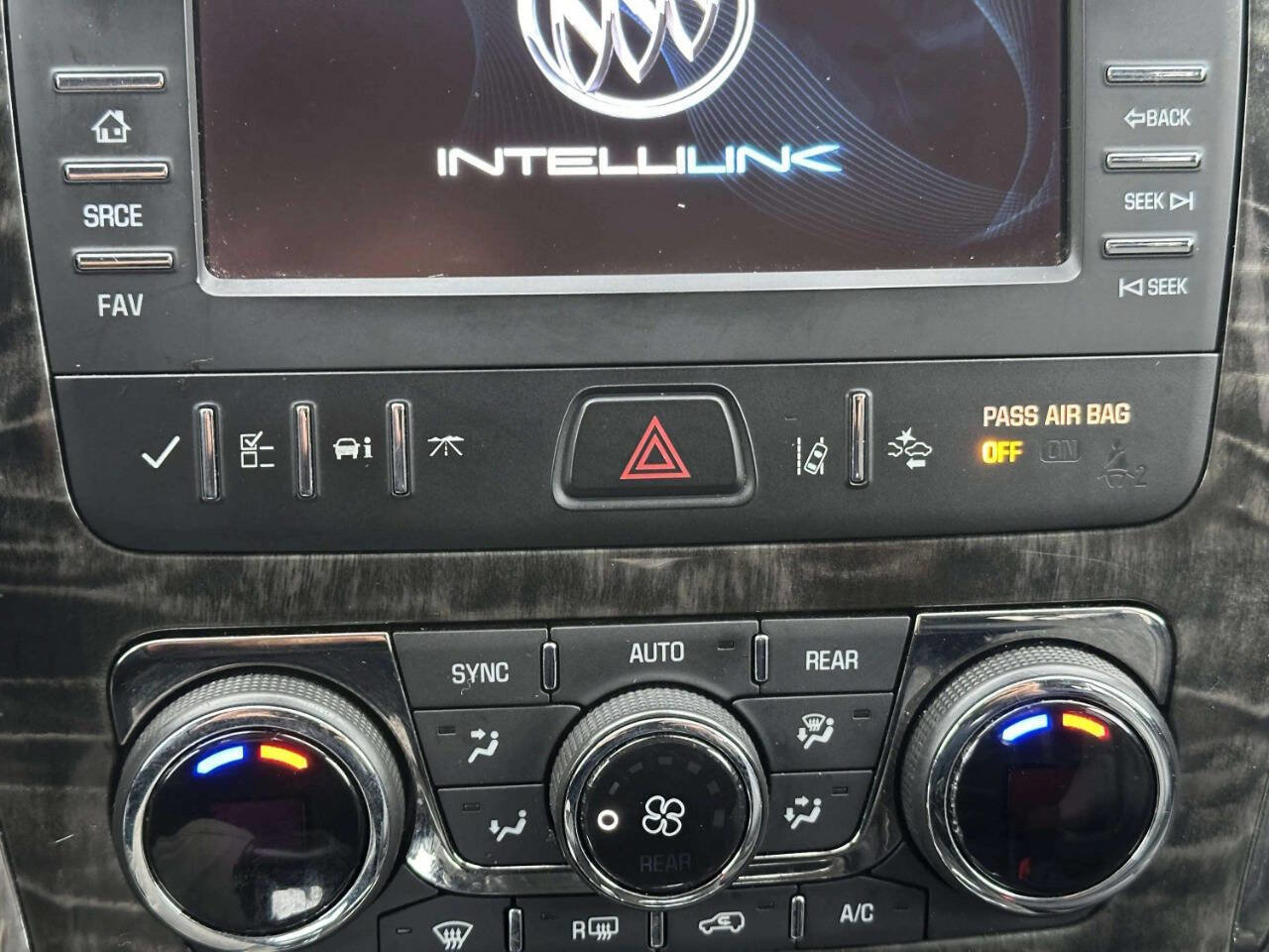 Used 2014 Buick Enclave Leather AWD/4WD image 33
