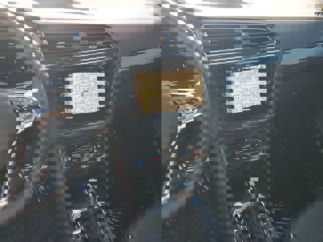 Certified 2024 Volkswagen Tiguan SEL R-Line image 25