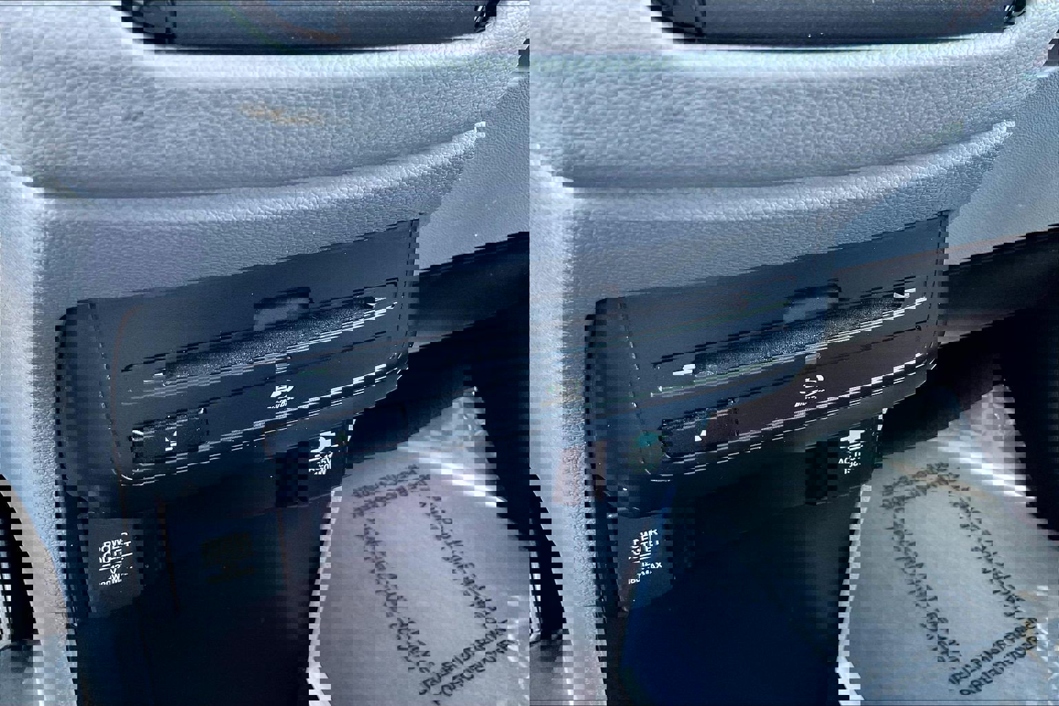 Used 2018 Honda Odyssey Elite image 15