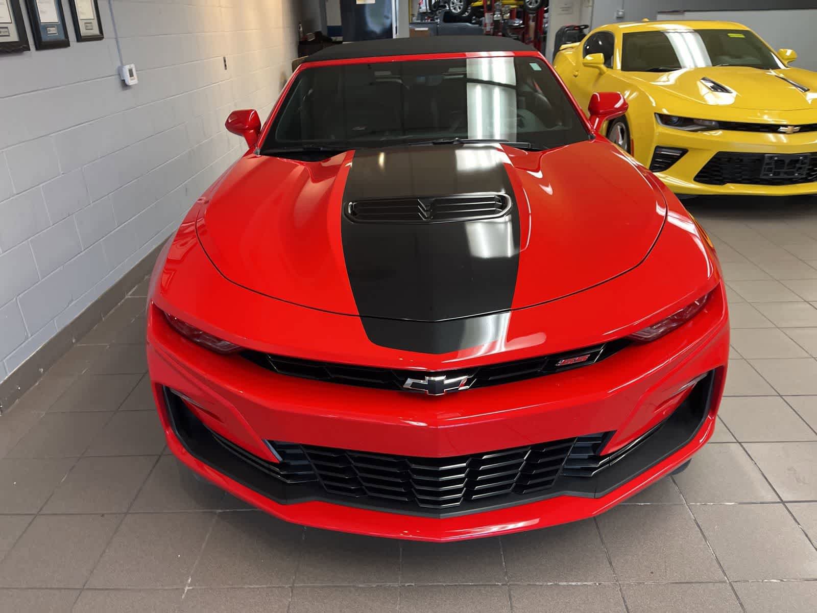 Used 2021 Chevrolet Camaro SS RWD image 21