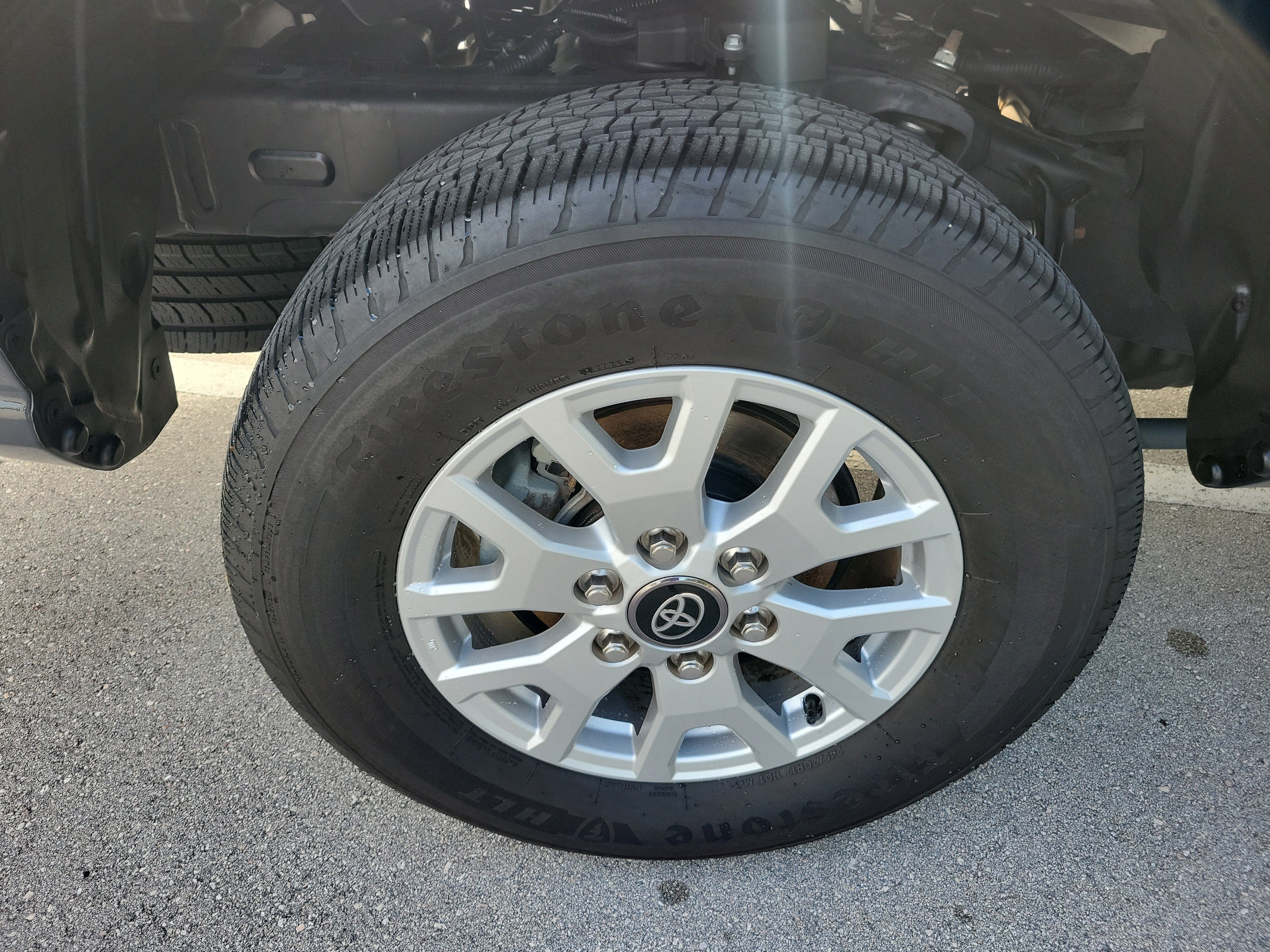 Certified 2025 Toyota Tacoma SR5 AWD/4WD image 8