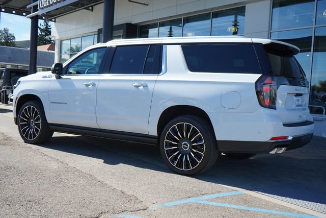 New 2026 Chevrolet Suburban High Country AWD/4WD image 6