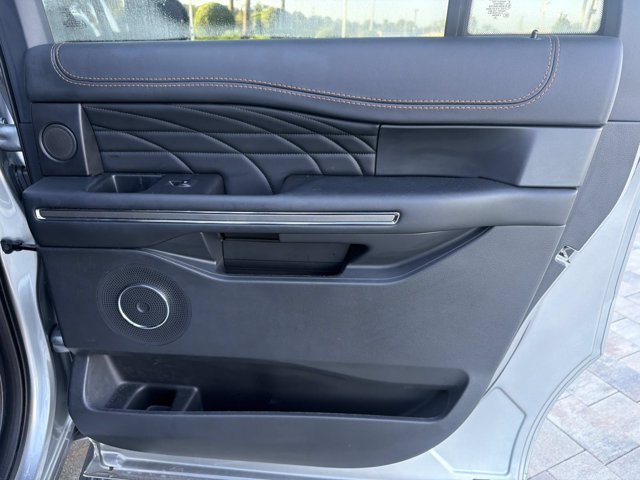Used 2023 Ford Expedition Max Platinum AWD/4WD image 21