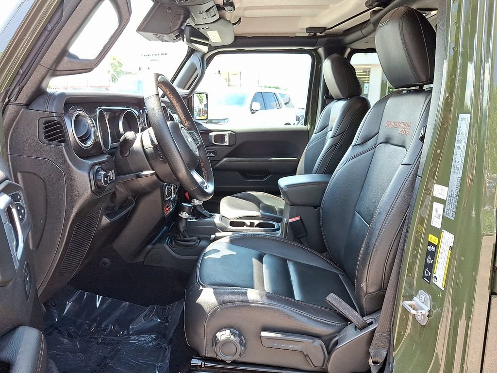 Used 2021 Jeep Wrangler Unlimited Rubicon w/ Trailer Tow Package AWD/4WD image 13