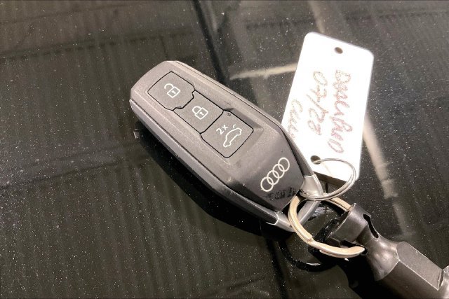 Certified 2025 Audi Q5 Premium Plus w/ Premium Plus AWD/4WD image 11