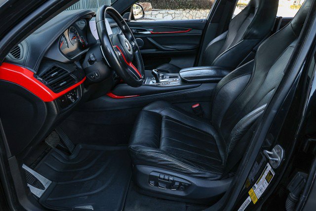 Used 2015 BMW X6 M image 9