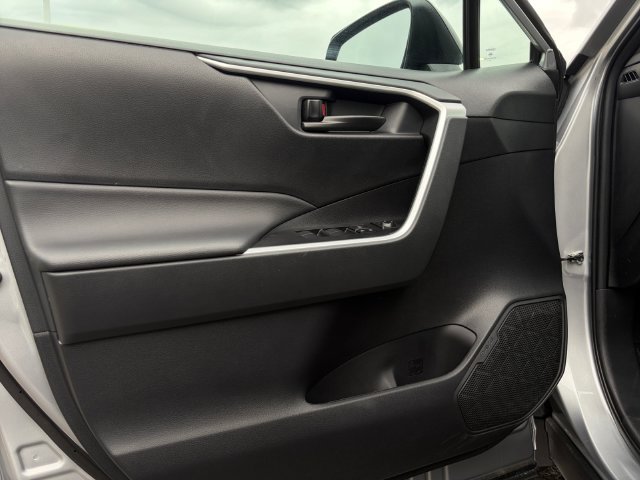 Used 2024 Toyota RAV4 LE AWD/4WD image 13