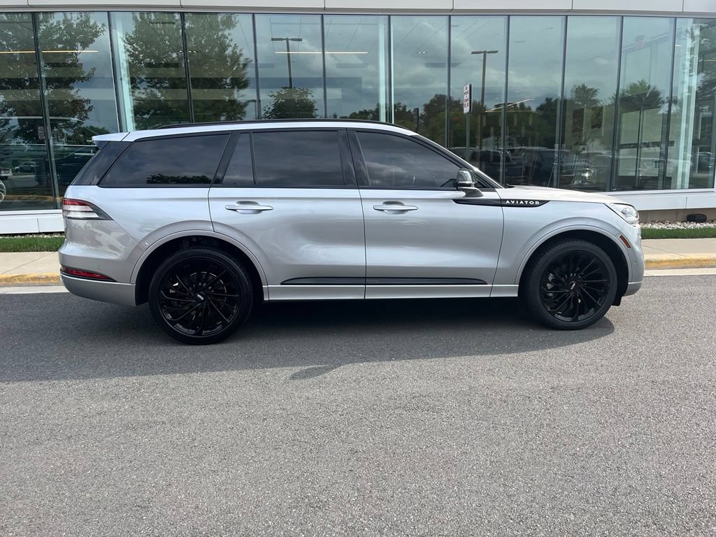Certified 2023 Lincoln Aviator Reserve w/ Equipment Group 201A AWD/4WD image 10