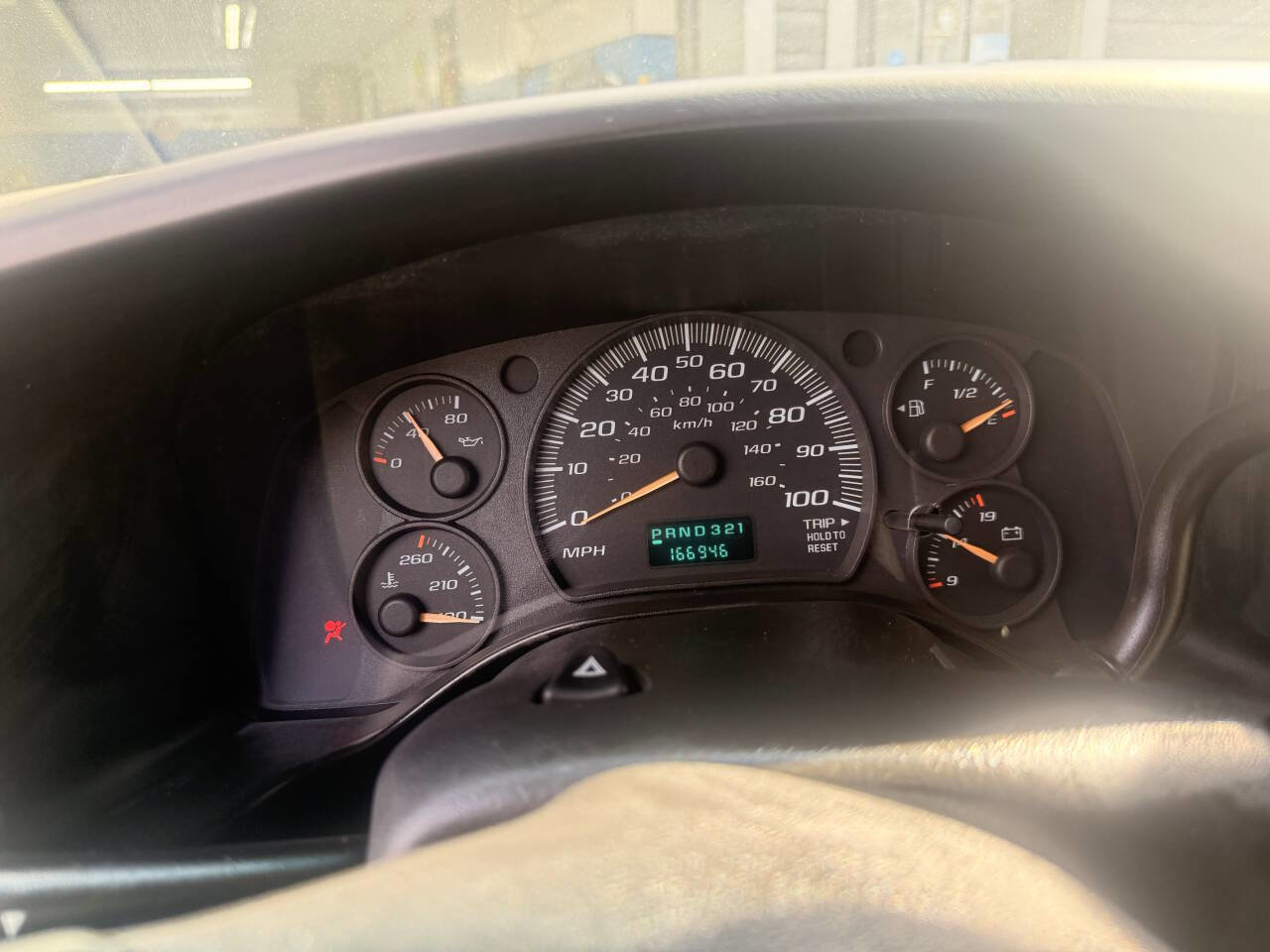 Used 2005 GMC Savana 1500 AWD image 16