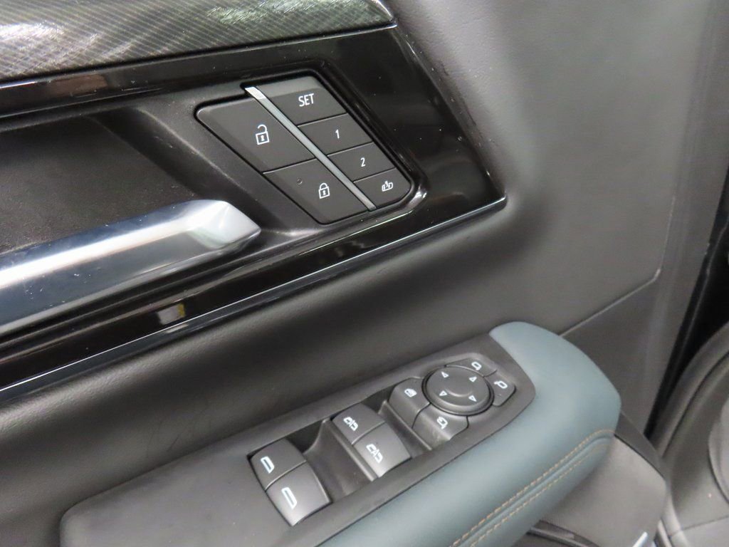 Used 2025 GMC Yukon XL AT4 w/ AT4 Premium Package image 55