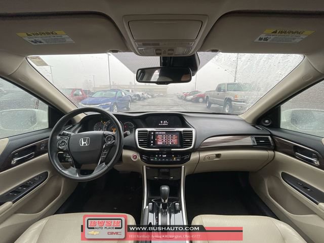 Used 2017 Honda Accord Touring image 21