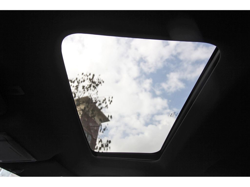 Used 2018 Ford Explorer Sport w/ Equipment Group 401A image 27