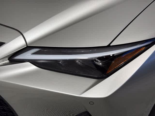 Used 2023 Lexus IS 350 F Sport RWD image 12