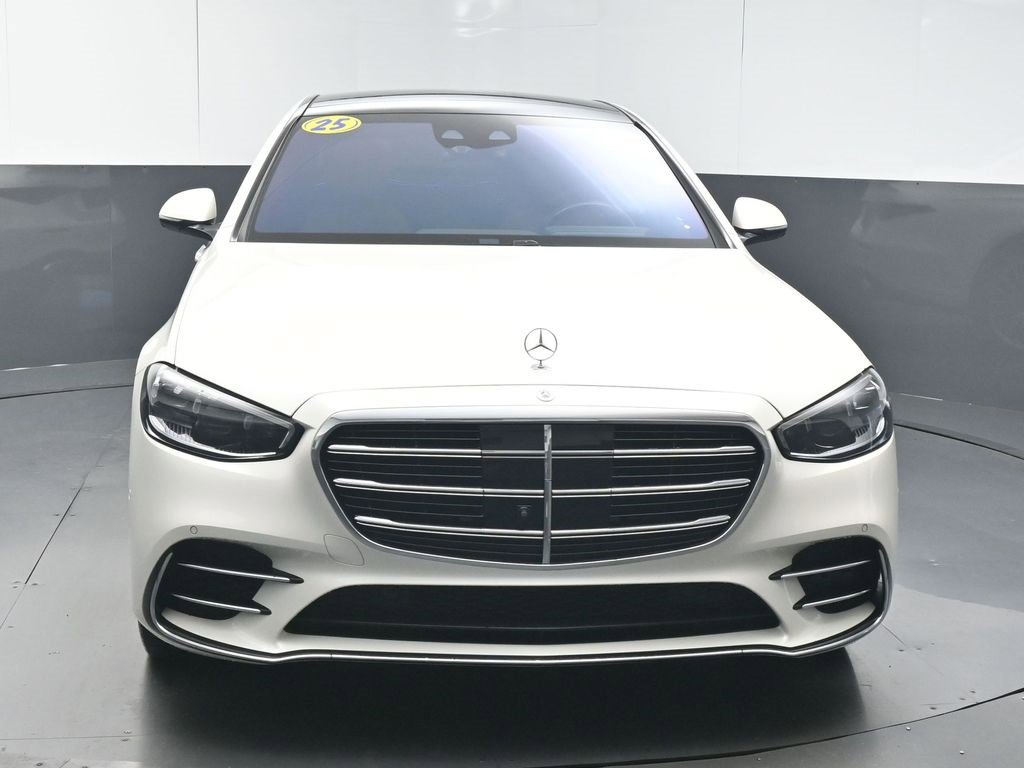 Used 2022 Mercedes-Benz S 580 4MATIC Sedan image 4