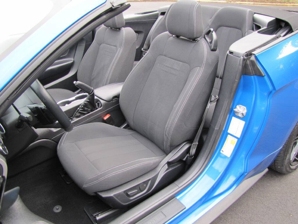 Used 2020 Ford Mustang Convertible w/ Equipment Group 101A RWD image 24