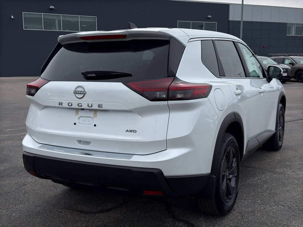 New 2026 Nissan Rogue SV image 5