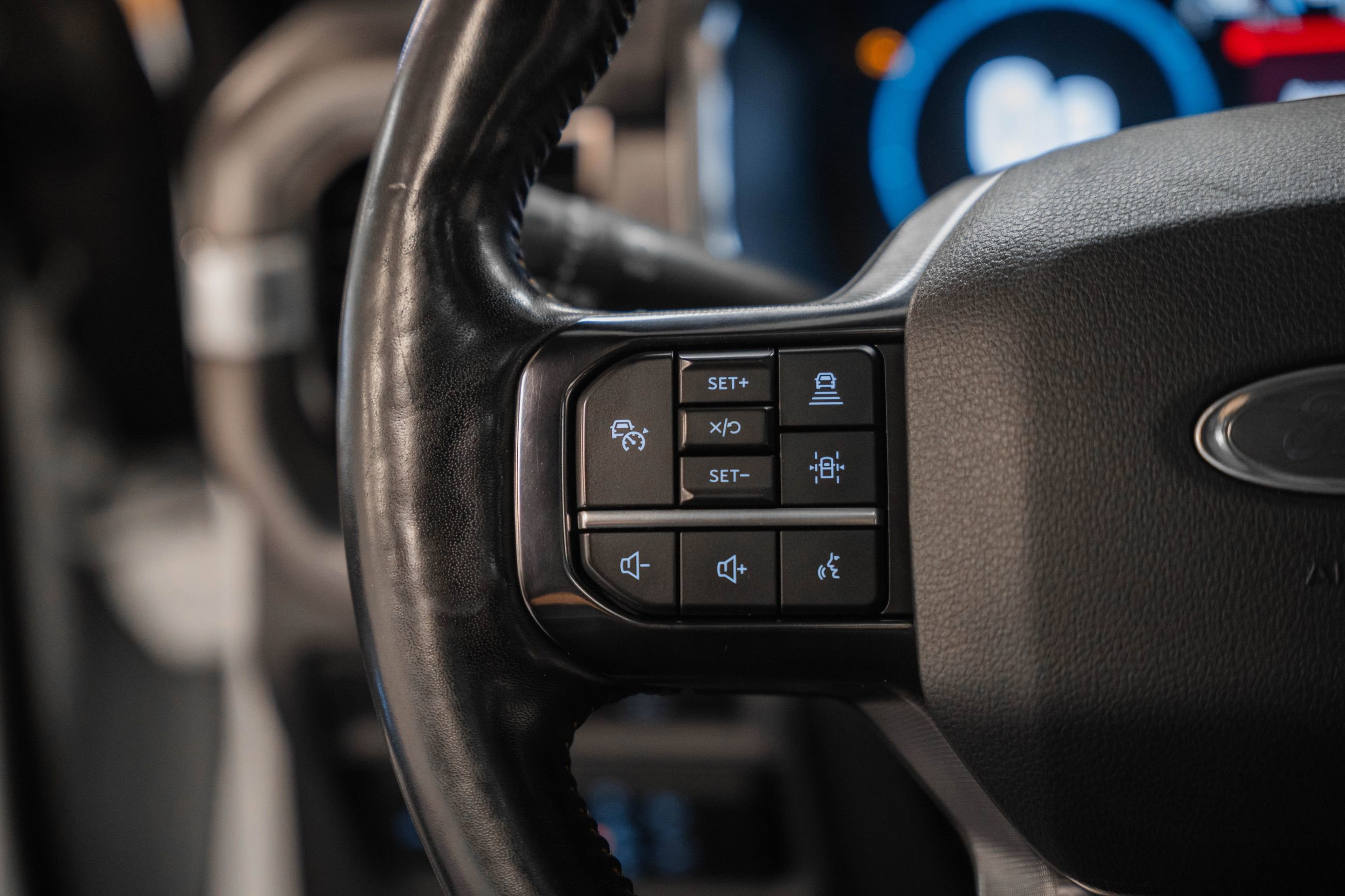 Used 2023 Ford F150 Platinum w/ FX4 Off-Road Package image 36