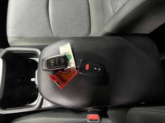 Certified 2025 Toyota RAV4 XLE AWD/4WD image 31