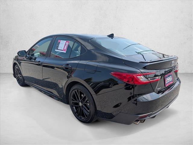 Used 2025 Toyota Camry SE FWD image 8