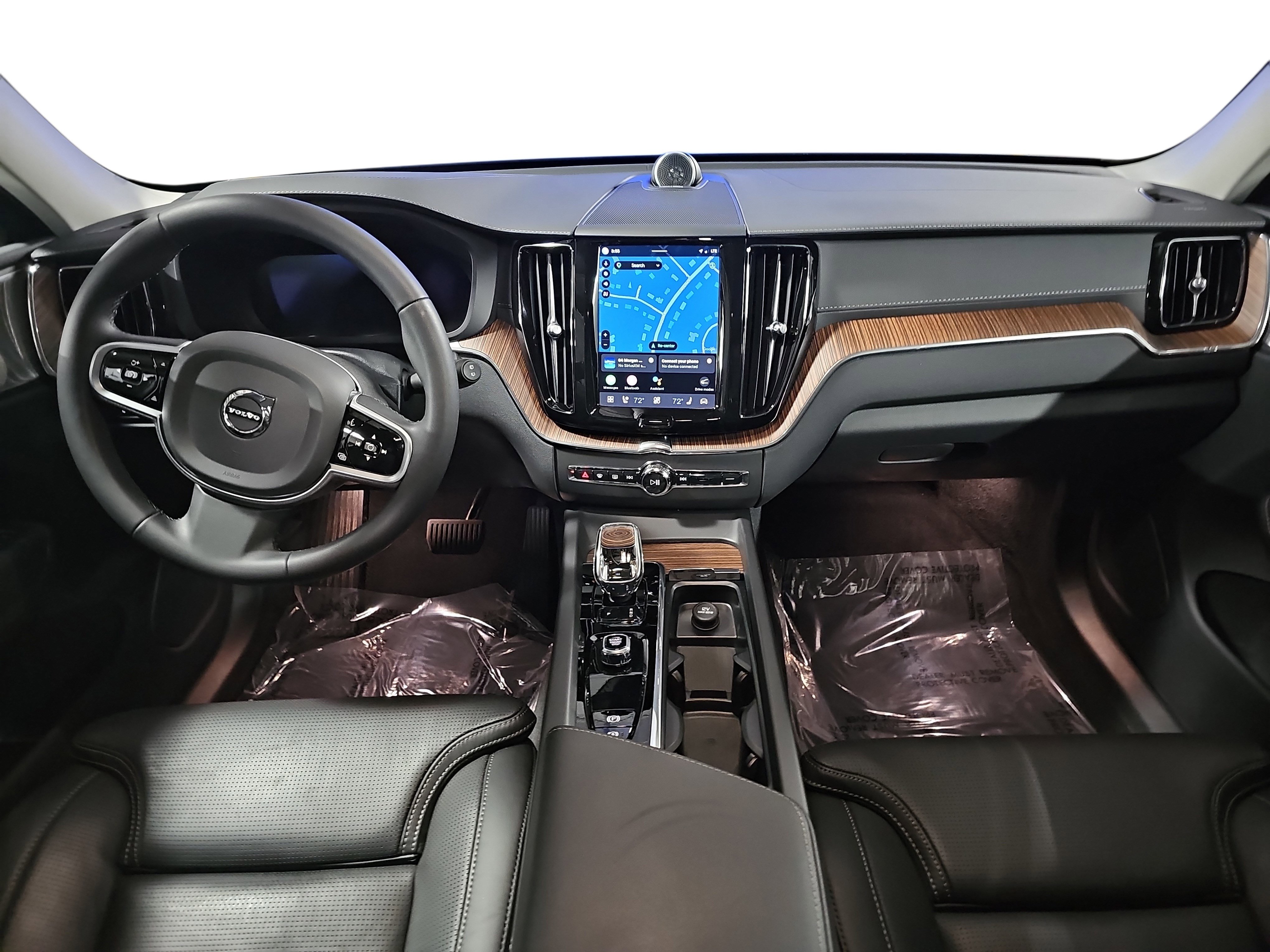 Used 2023 Volvo XC60 T8 Ultimate AWD/4WD image 9