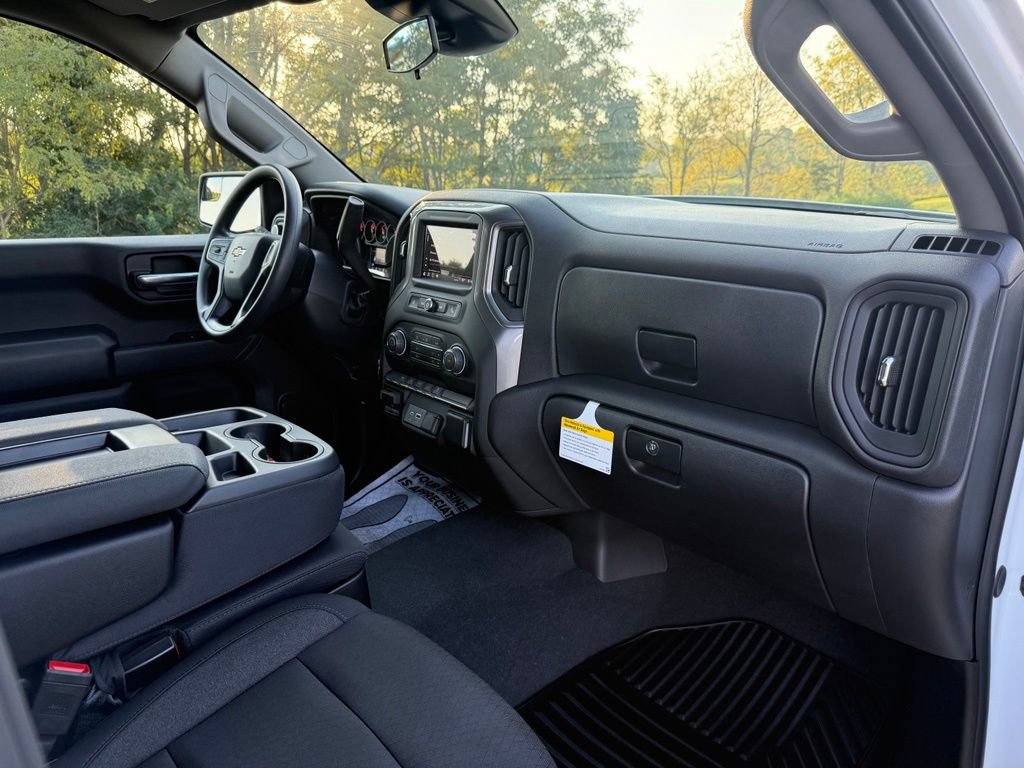 New 2026 Chevrolet Silverado 1500 Custom AWD/4WD image 25