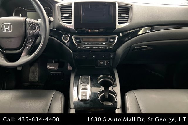 Used 2017 Honda Pilot Touring image 13