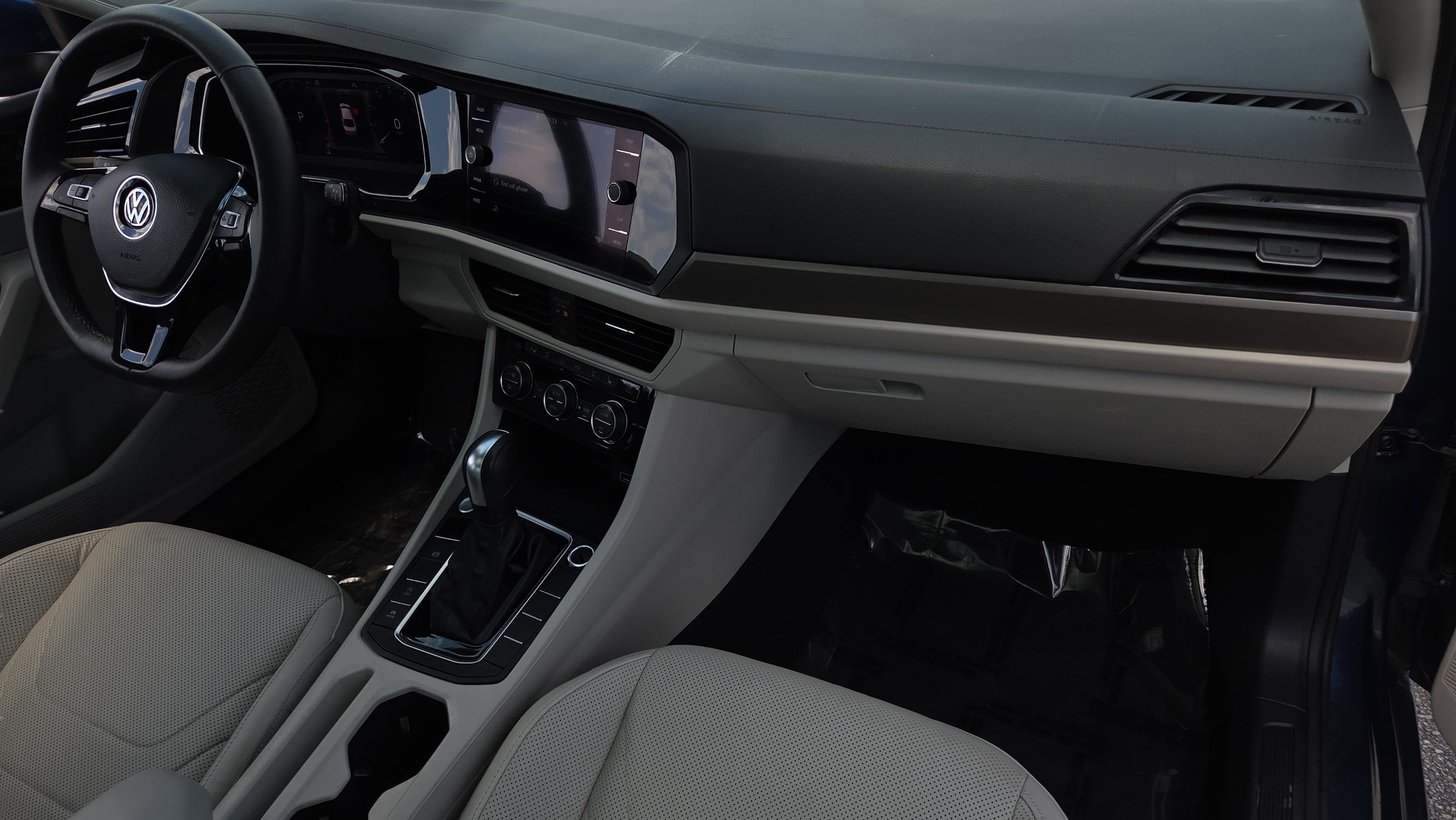 Used 2020 Volkswagen Jetta SEL Premium FWD image 17