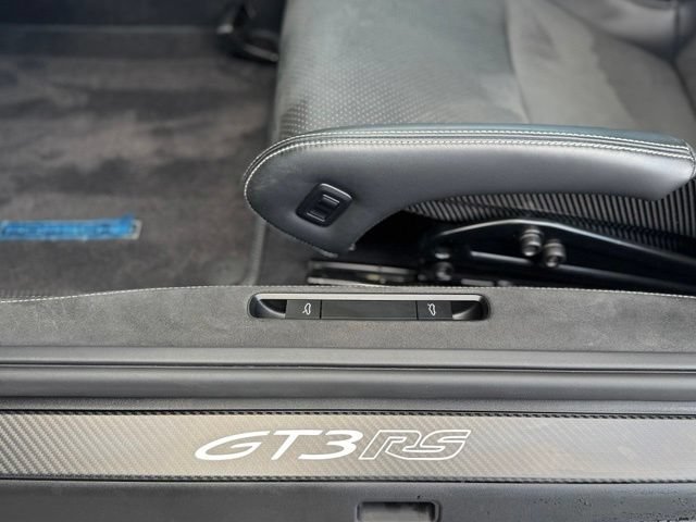 Used 2025 Porsche 911 GT3 RS RWD image 16