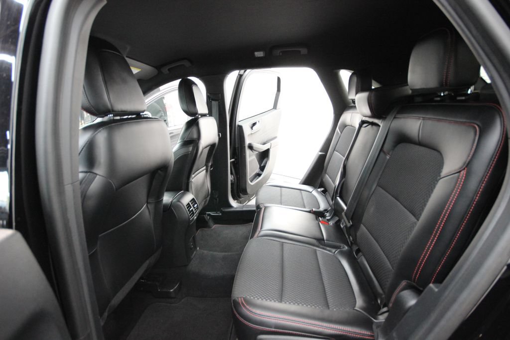 Used 2023 Ford Escape ST-Line w/ Tech Pack #1 AWD/4WD image 24