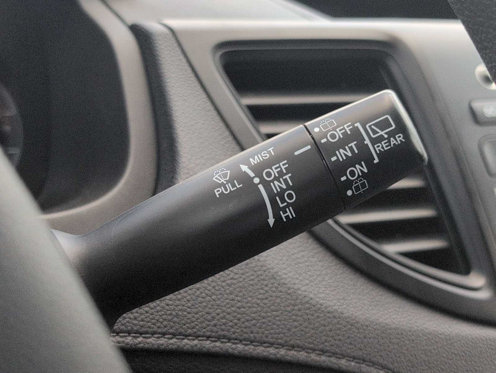 Used 2015 Honda CR-V LX image 24