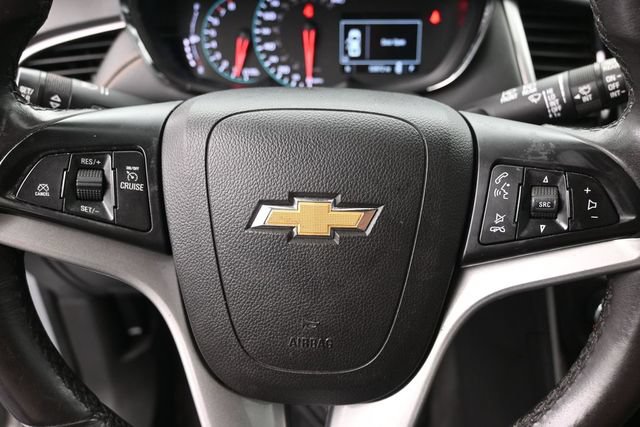 Used 2021 Chevrolet Trax LT w/ Redline Edition AWD/4WD image 21