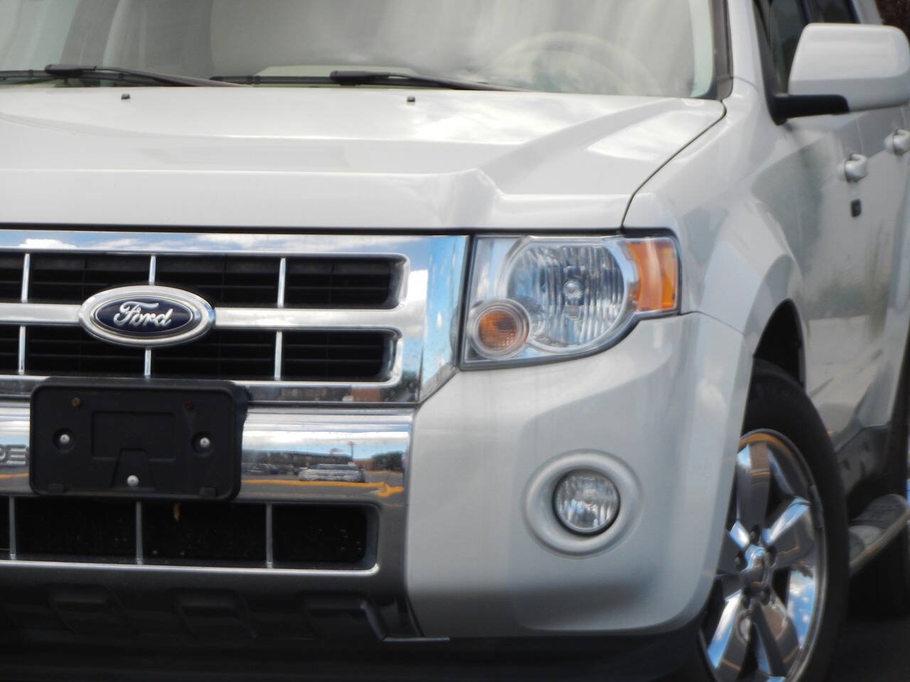 Used 2011 Ford Escape Limited FWD image 5