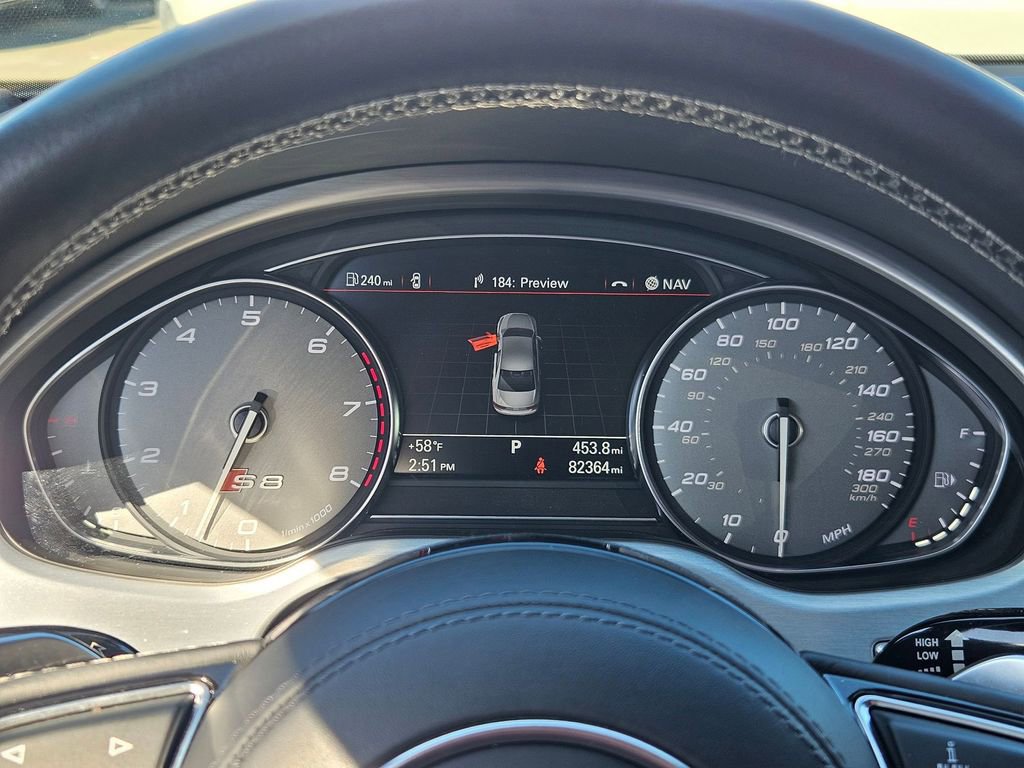 Used 2014 Audi S8 image 21