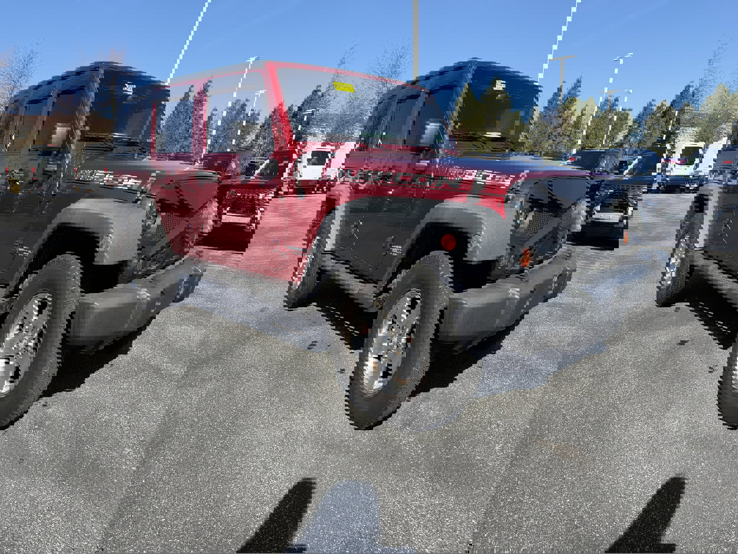 Used 2012 Jeep Wrangler Unlimited Rubicon w/ Connectivity Group image 7