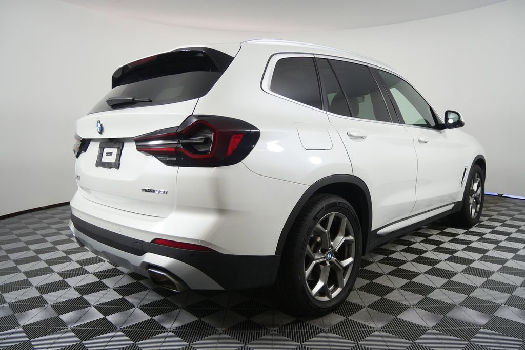 Used 2024 BMW X3 sDrive30i image 3