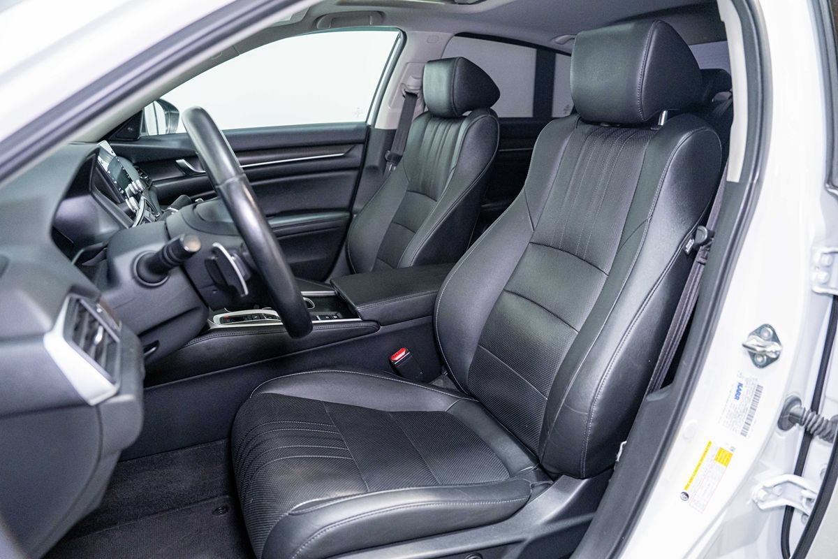 Used 2019 Honda Accord Touring image 13