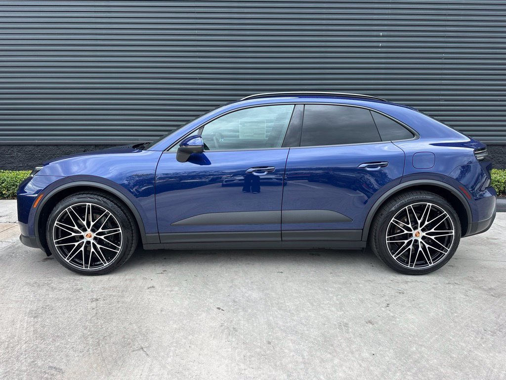 Used 2026 Porsche Macan Electric RWD image 2