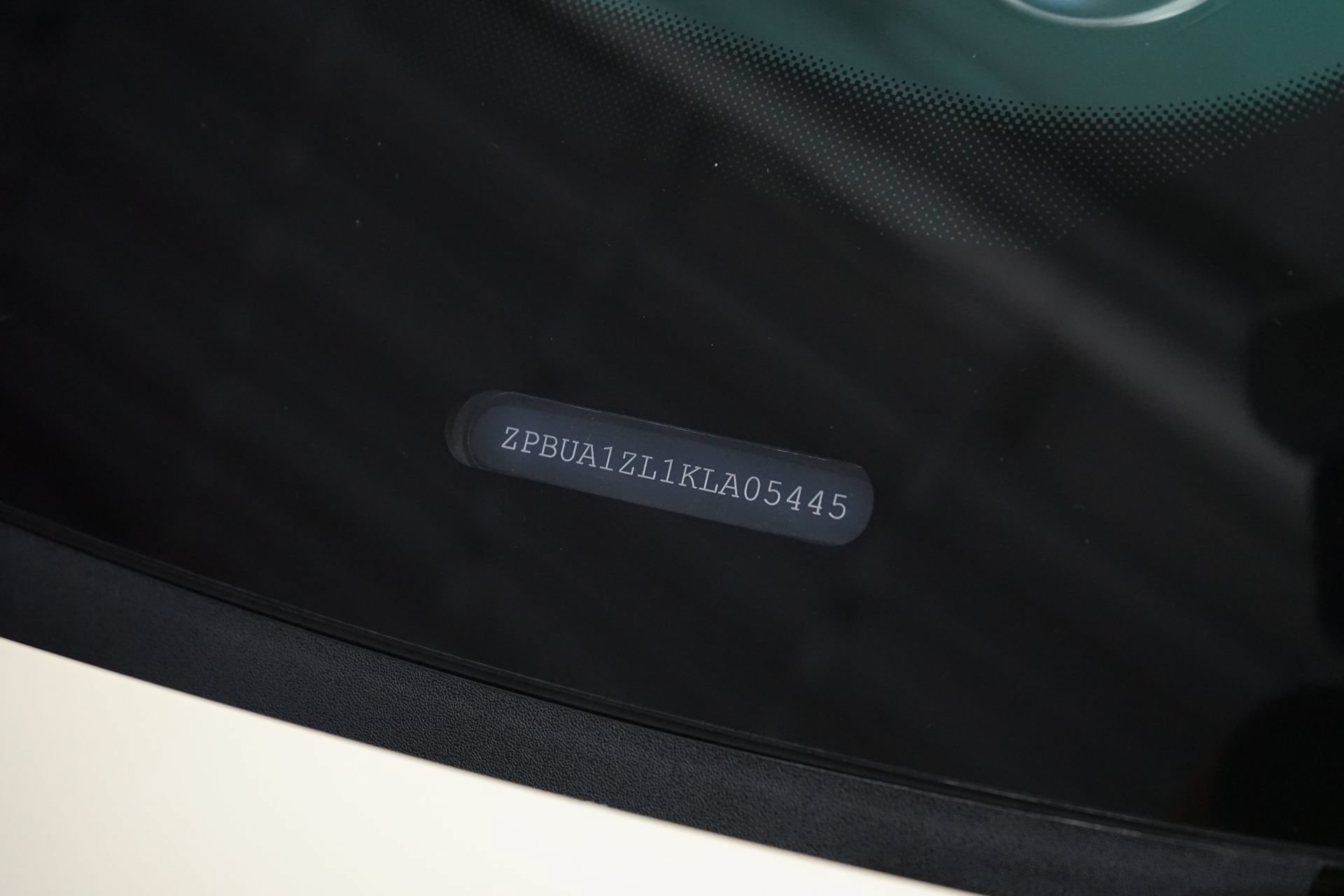 Used 2019 Lamborghini Urus AWD/4WD image 32