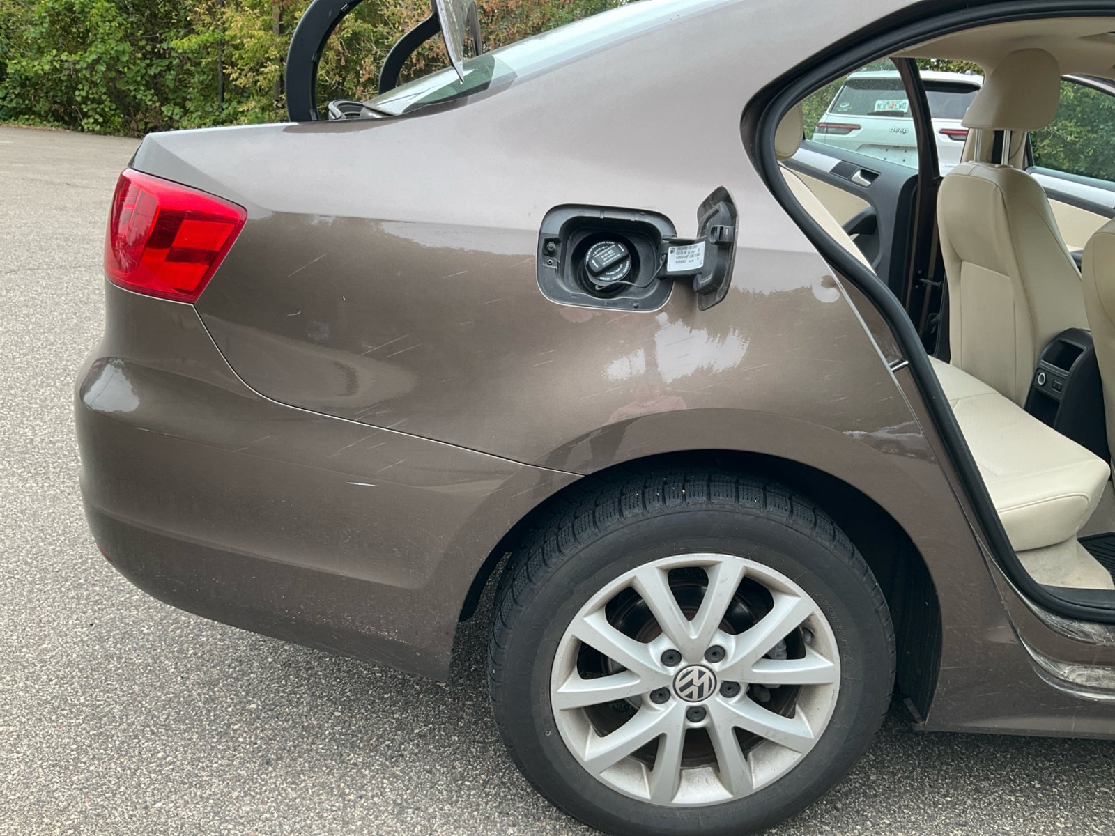 Used 2013 Volkswagen Jetta SE FWD image 24