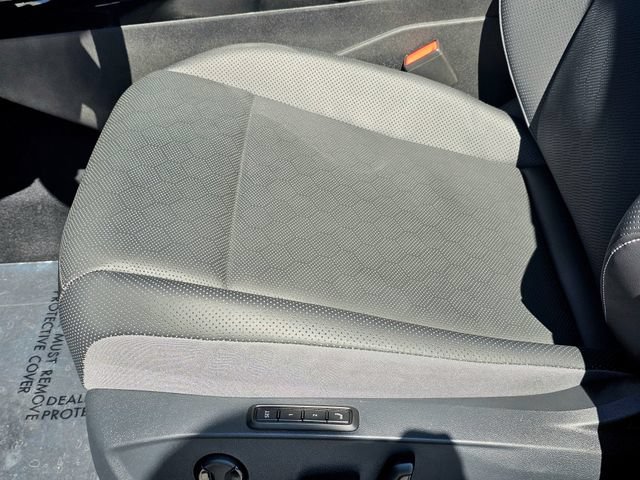 Used 2024 Volkswagen ID.4 Pro S AWD/4WD image 18