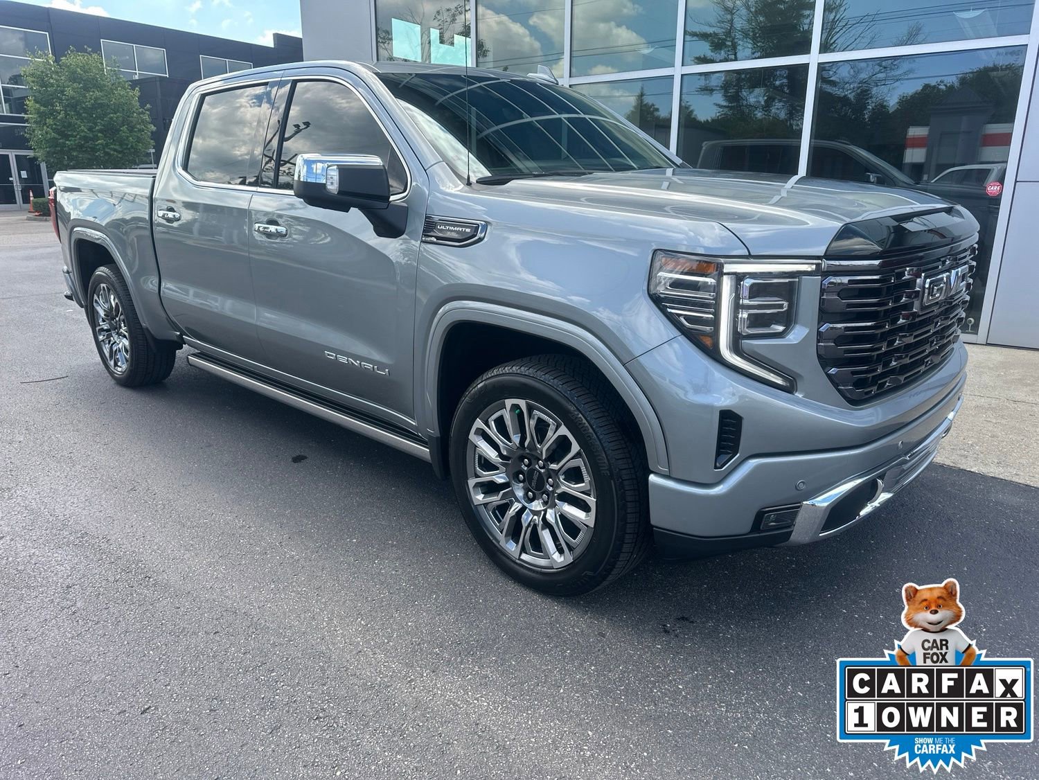 Used 2025 GMC Sierra 1500 Denali Ultimate AWD/4WD image 1