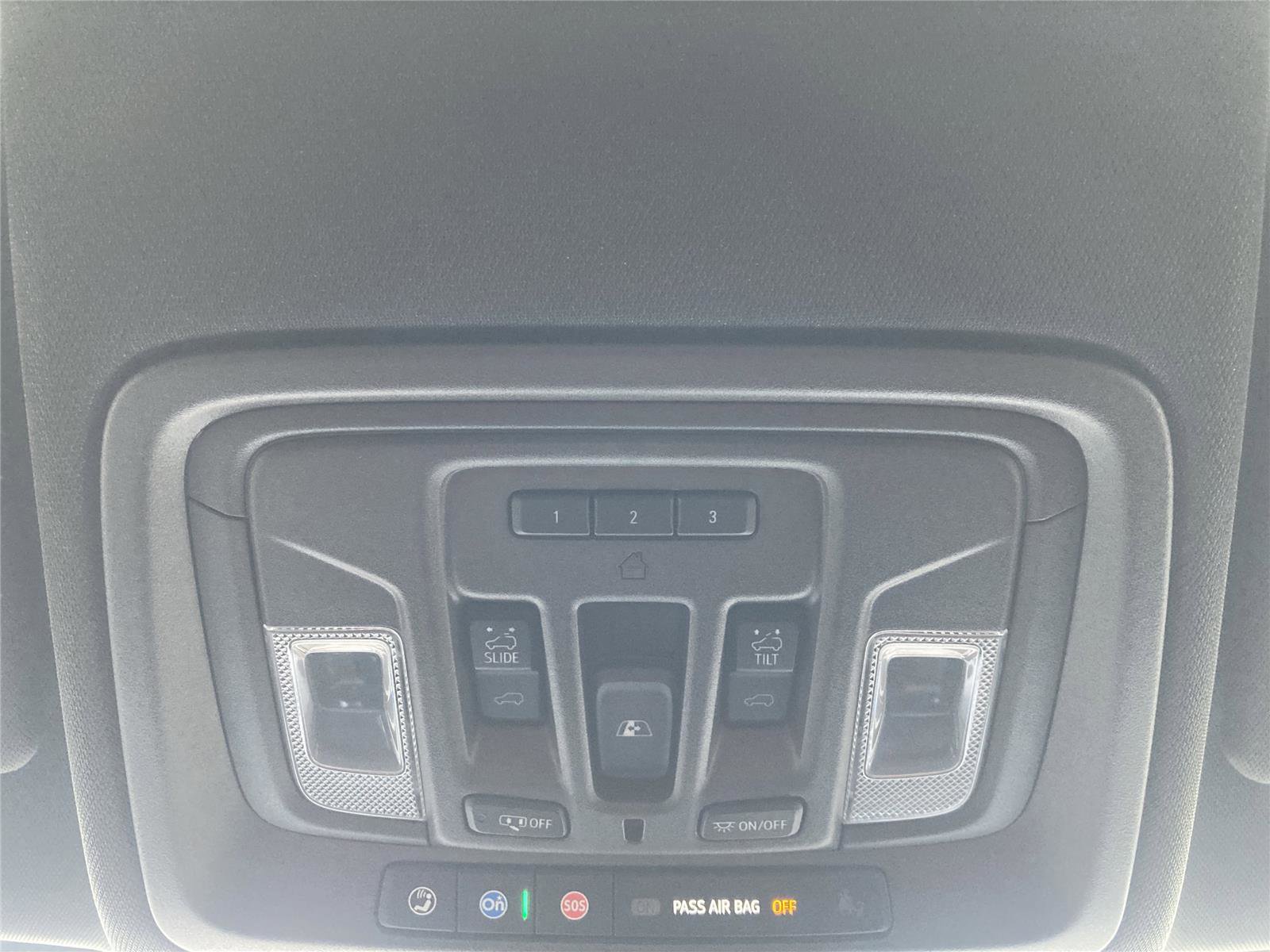 Used 2023 GMC Sierra 1500 AT4 w/ AT4 Premium Package image 25