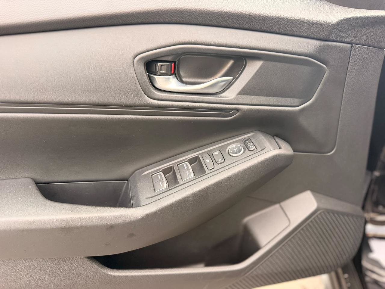 Used 2025 Honda Accord SE image 26