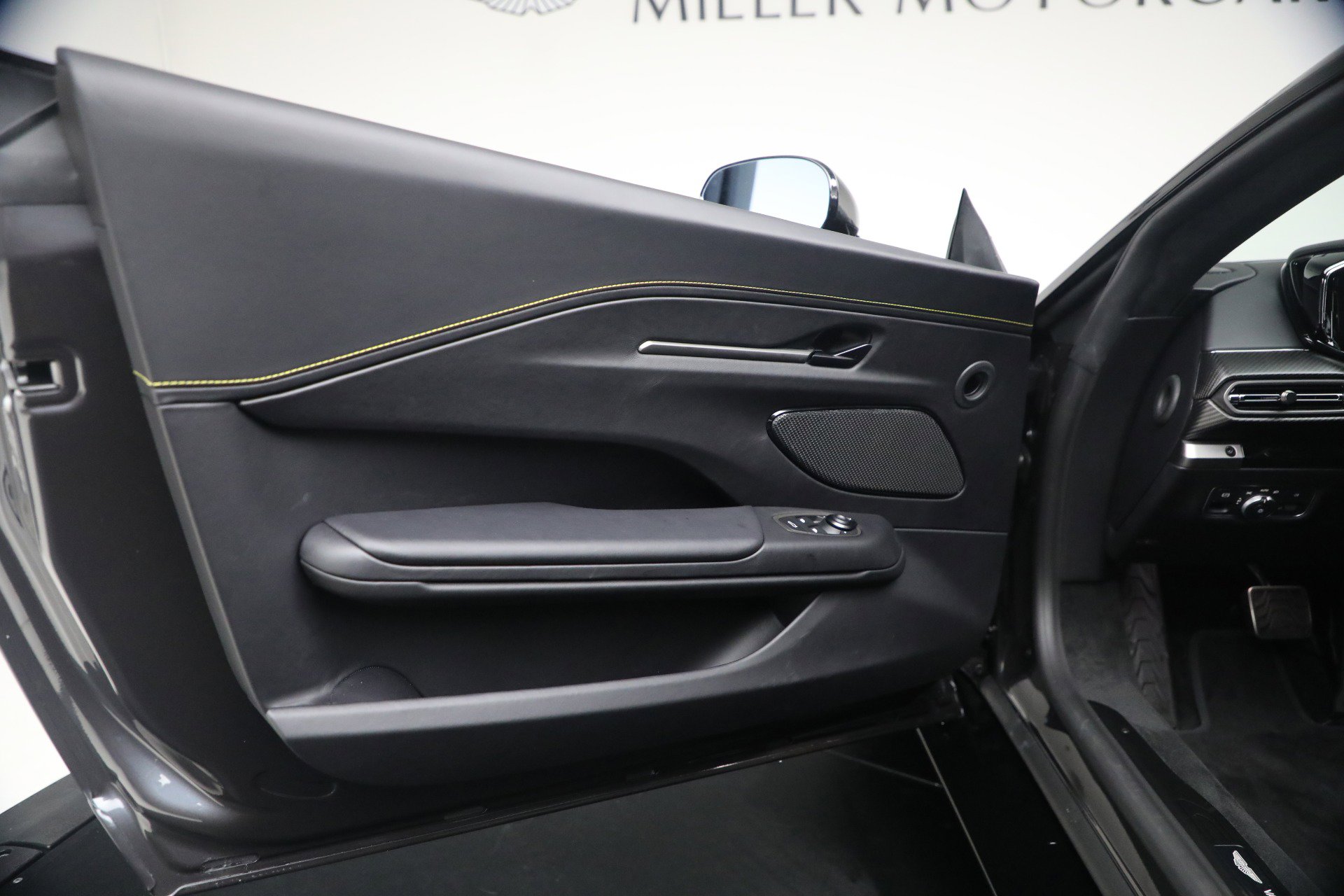 New 2026 Aston Martin V8 Vantage S image 16