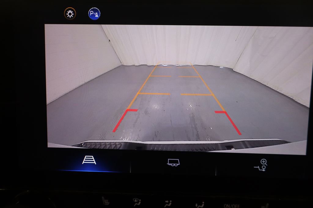 Used 2023 Chevrolet Colorado LT w/ LT Convenience Package II AWD/4WD image 22