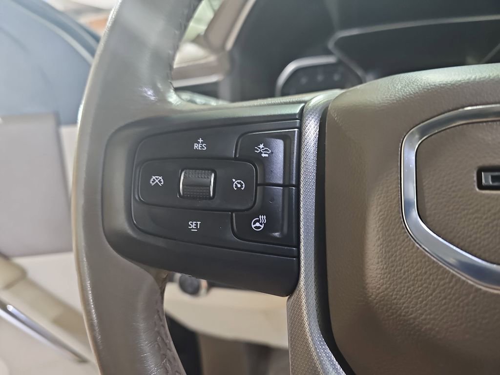 Used 2021 GMC Yukon XL Denali w/ Denali Premium Package image 23