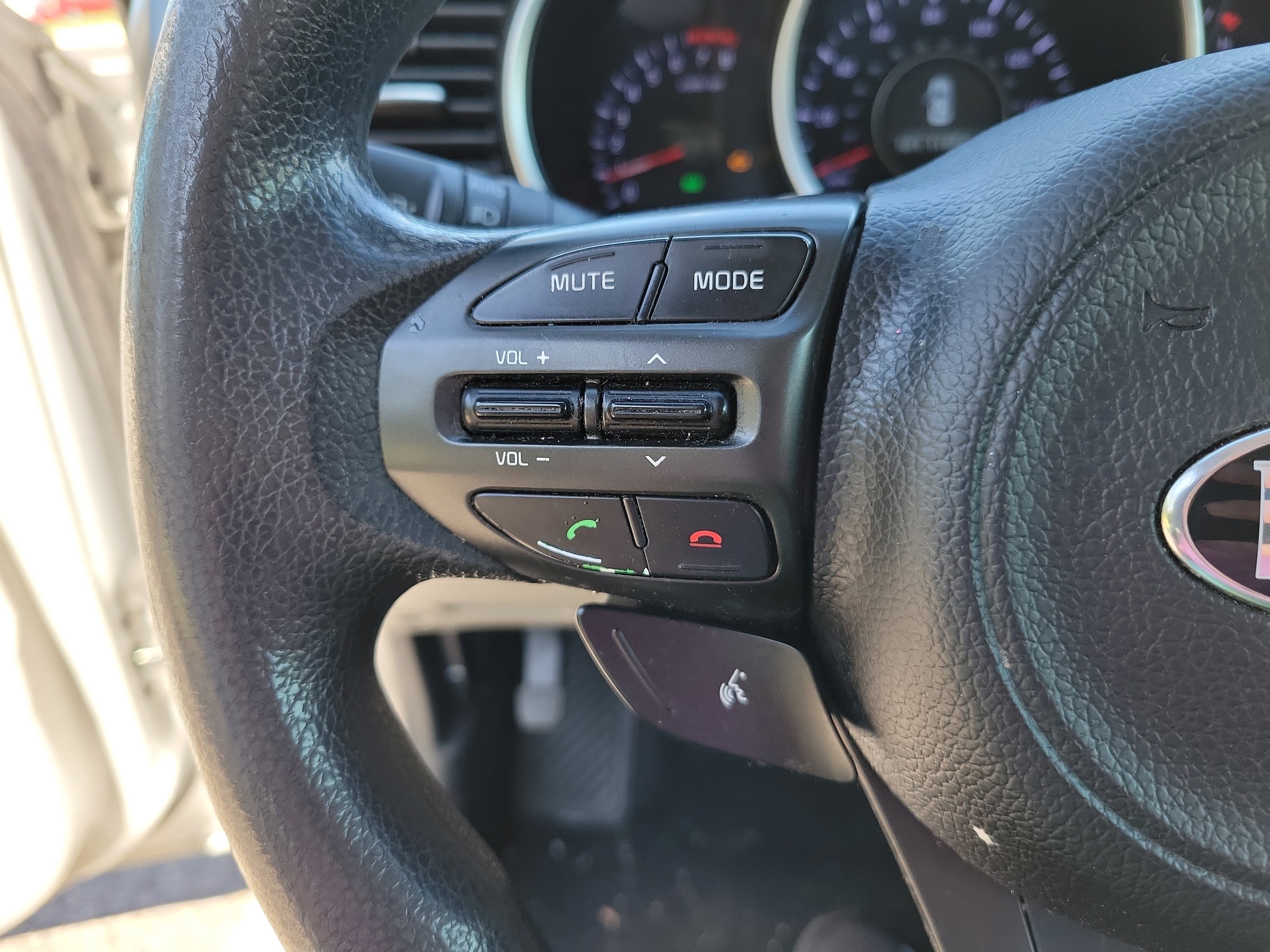 Used 2015 Kia Optima LX image 12