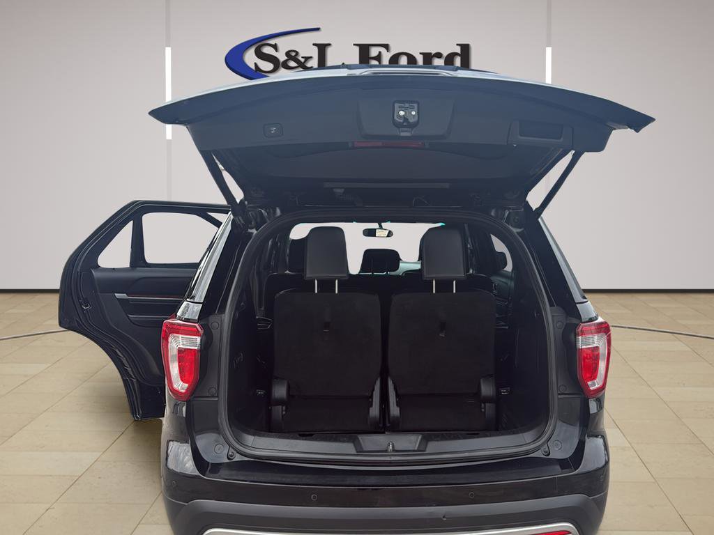 Used 2016 Ford Explorer Limited image 21