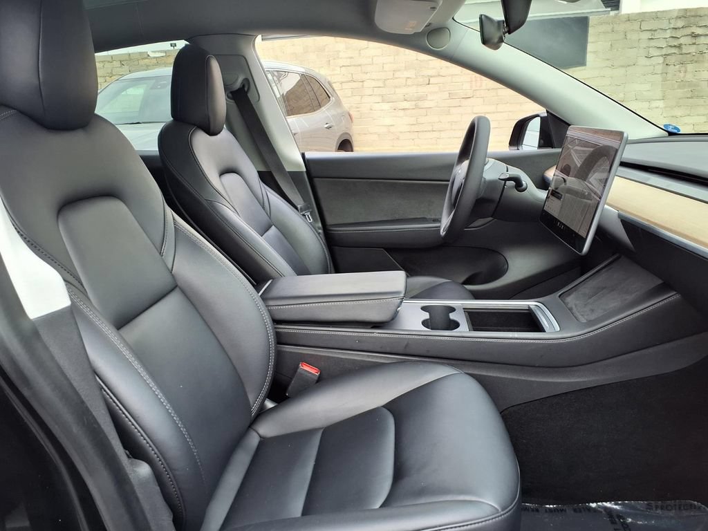Used 2021 Tesla Model Y 2WD image 27