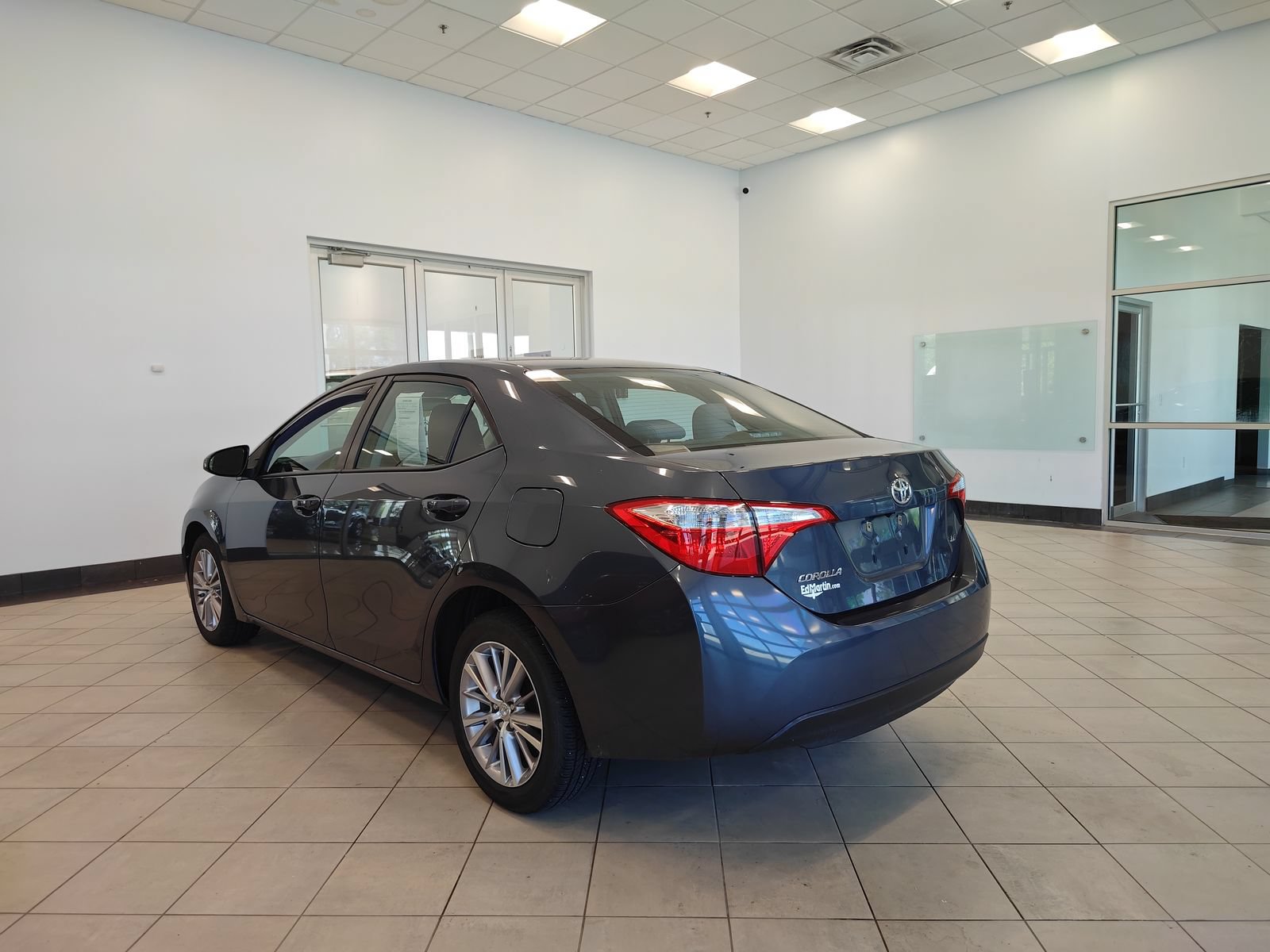 Used 2014 Toyota Corolla LE FWD image 5